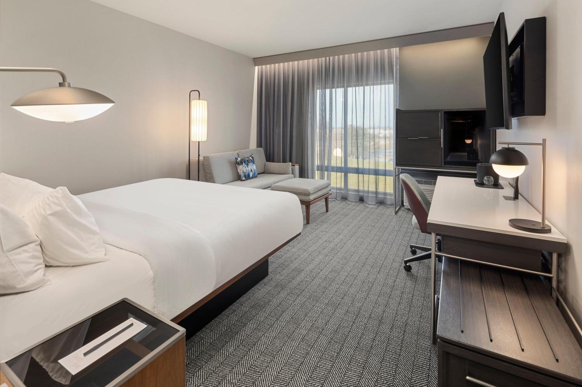 Courtyard By Marriott Беттендорф Экстерьер фото